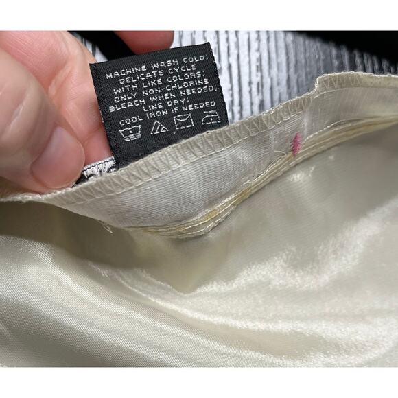 Vintage Y2K Pierre Cardin Satin Side Zip Fitted Blouse with Seed Bead Details - Picture 7 of 10